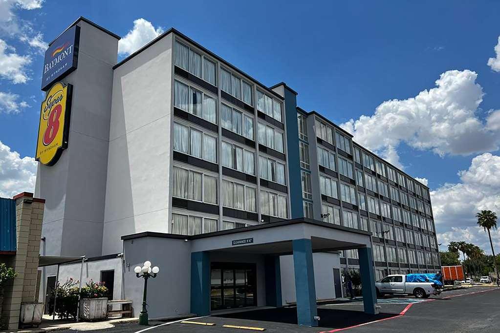 Super 8 By Wyndham Laredo Hotel Ngoại thất bức ảnh