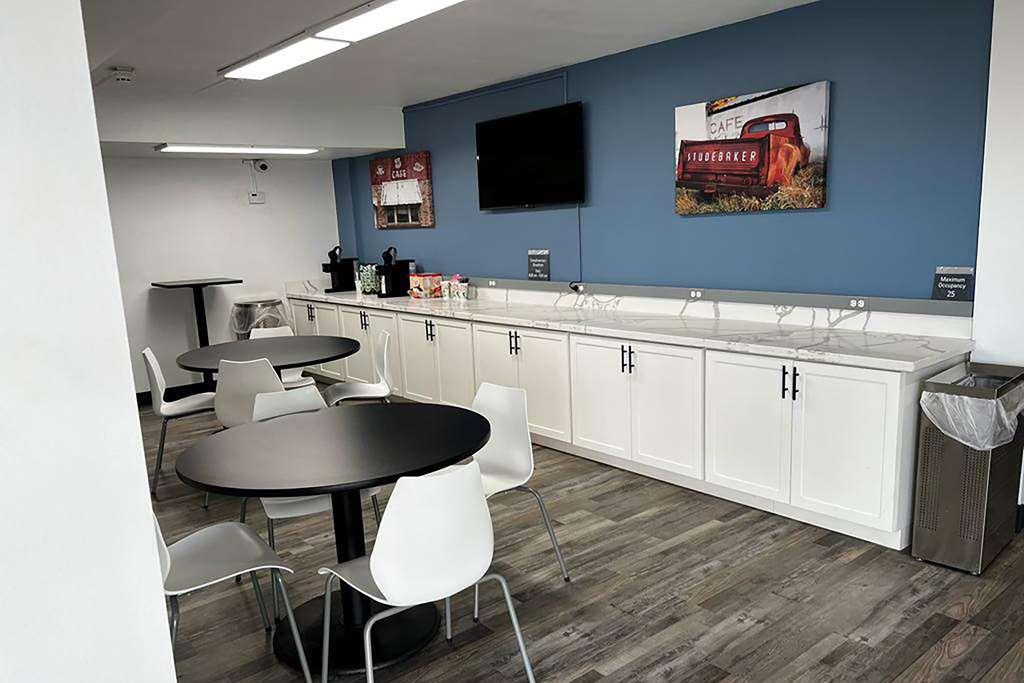 Super 8 By Wyndham Laredo Hotel Ngoại thất bức ảnh