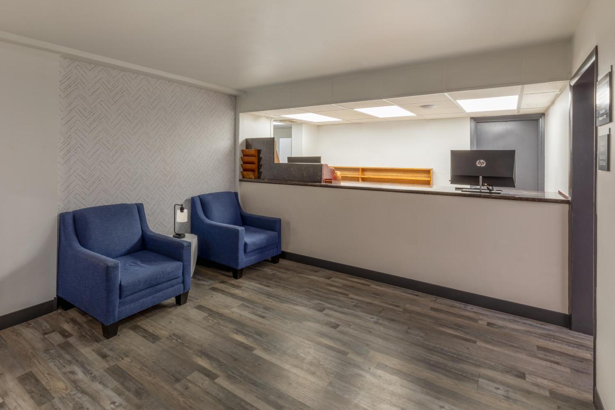 Super 8 By Wyndham Laredo Hotel Ngoại thất bức ảnh