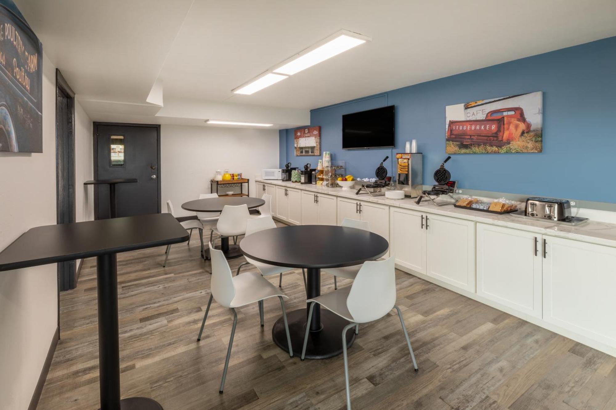 Super 8 By Wyndham Laredo Hotel Ngoại thất bức ảnh