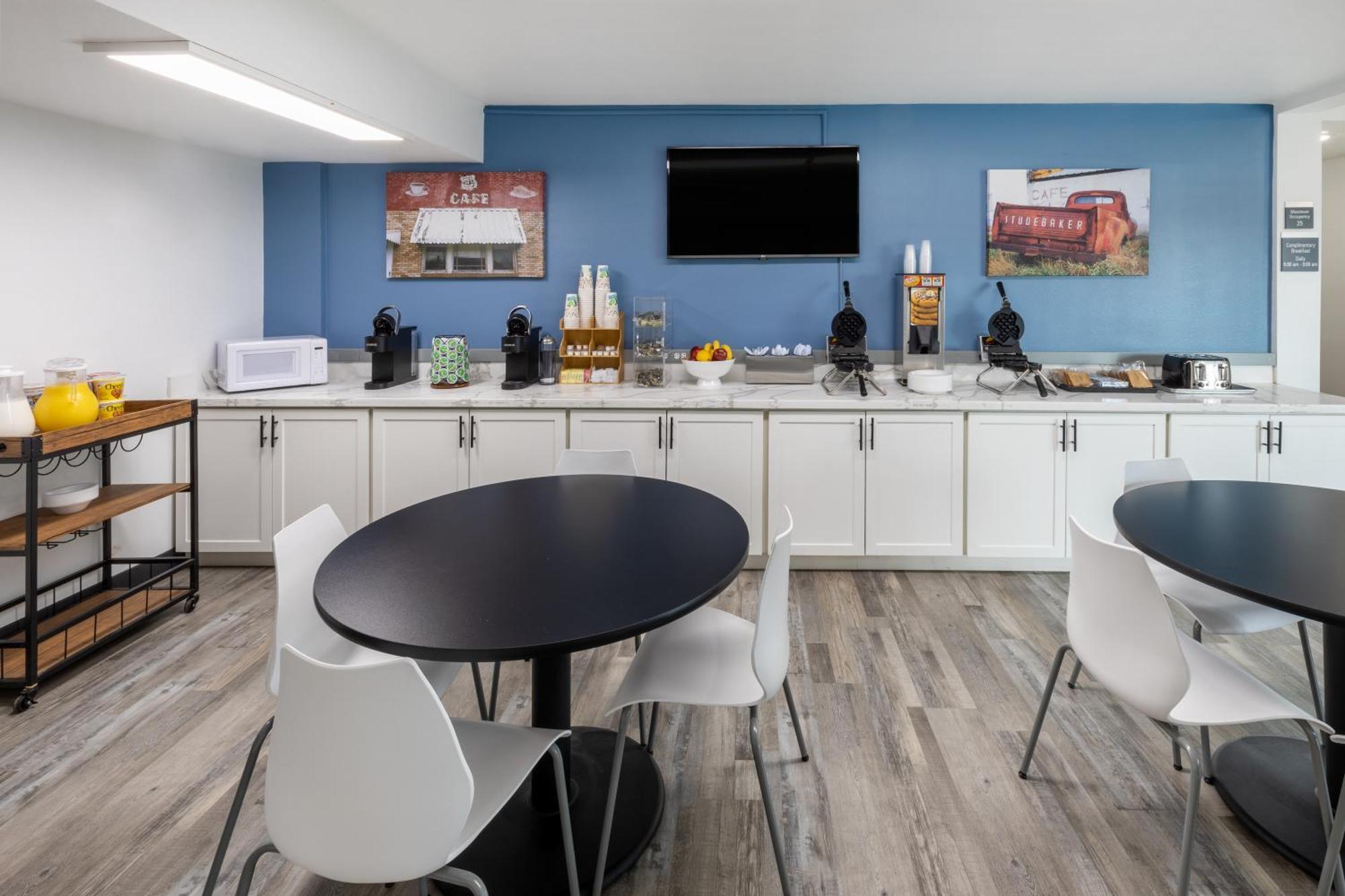 Super 8 By Wyndham Laredo Hotel Ngoại thất bức ảnh